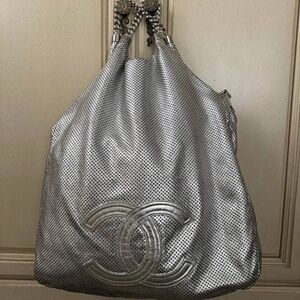 Stunning large silver Chanel bag